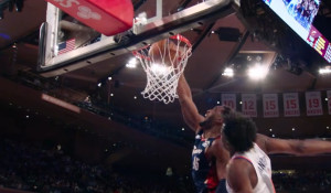 Ο Ντόνοβαν Μίτσελ στην κορυφαία φάση των Χριστουγέννων (vid)