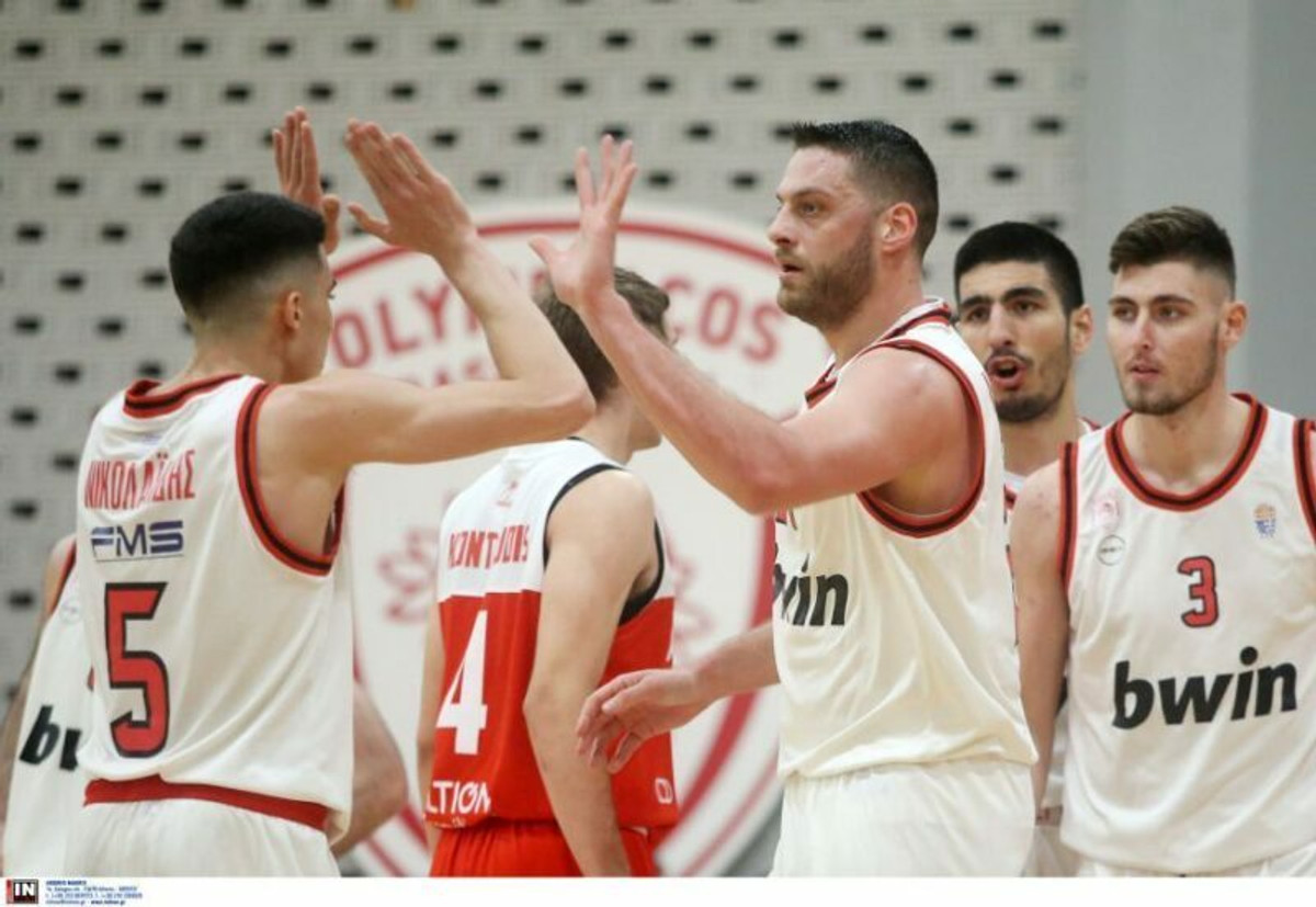 Ο Ολυμπιακός Β' 76-62 τον Πανερυθραϊκό, με αγωνία για τους τραυματισμούς! (pics)