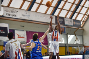 Η Δόξα Λευκάδας το ντέρμπι 76-71 την ΑΓΕΧ, μαζί στην κορυφή με Βίκο (pics)