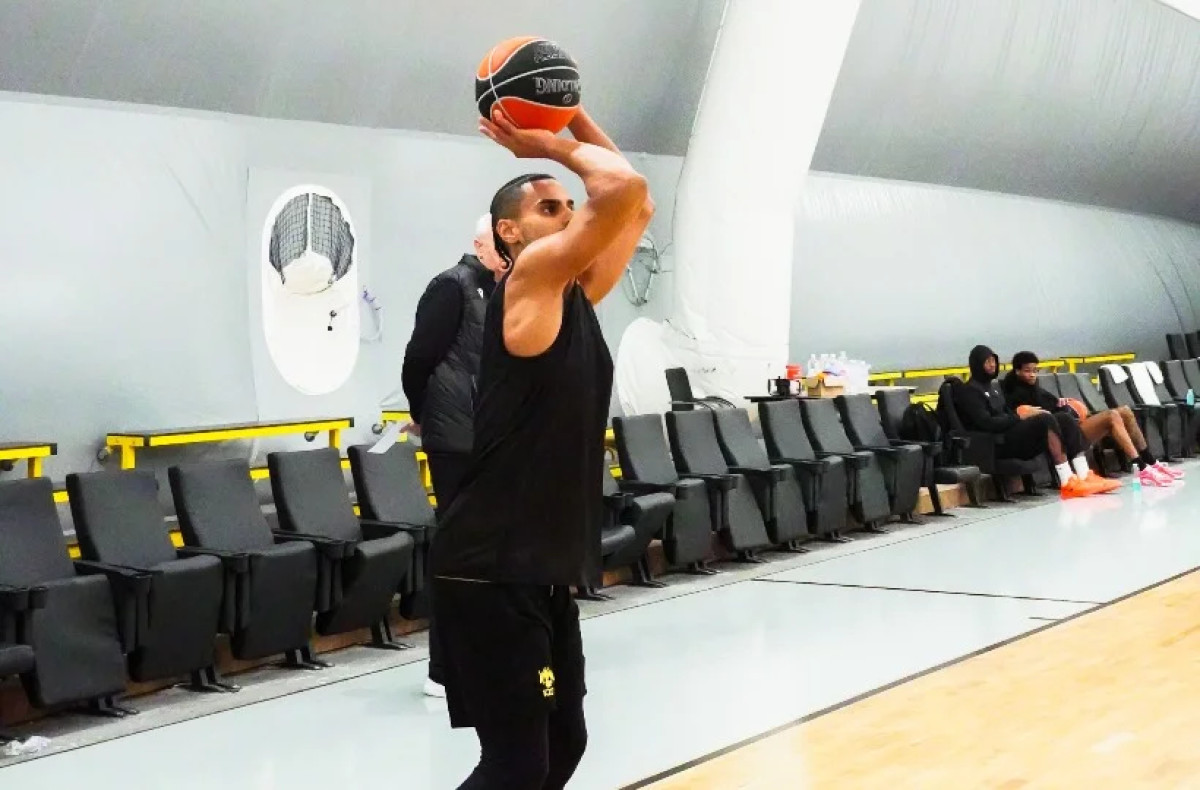 Νέα ατυχία στην ΑΕΚ: Χτύπησε (και) ο Κλαβέλ!