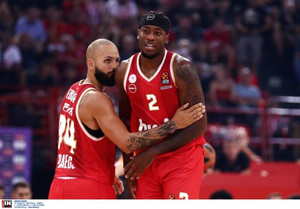 Η τρομερή τάπα του Ράιτ στον Σιλντς στο Νο2 του Top-10 (vid)