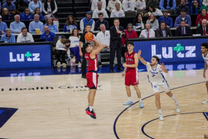 Ρεκόρ πόντων με 17 και 5 τρίποντα ο Λιοτόπουλος για το Σεντ Τζονς - Ανατροπή με Αβδάλα το Βιρτζίνια Τεκ (vids)