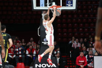 Με σούπερ Βεζένκοφ και 35 ασίστ ο Ολυμπιακός, 104-89 το Μαρούσι (vids)