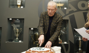 Με Μυστακίδη και Βεζυρτζή η κοπή της βασιλόπιτας της ΚΑΕ ΠΑΟΚ (pics)