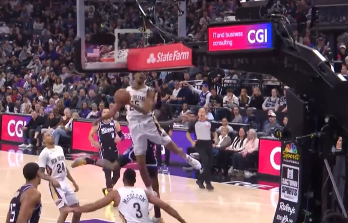 ΜακΚόλουμ στο ταμπλό, Μέρφι στο κάρφωμα για το Νο1 στο Top-10 (video)