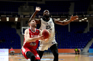 Η Παρτιζάν 78-66 την Στουντέντσκι στην Ποντγκόριτσα, πριν υποδεχθεί τον Ολυμπιακό