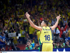 Στους τελικούς η Αρμάνι, στην παράταση η Φενέρ!