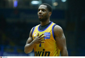 Ο Τζο Ράγκλαντ του Περιστερίου MVP της εβδομάδας